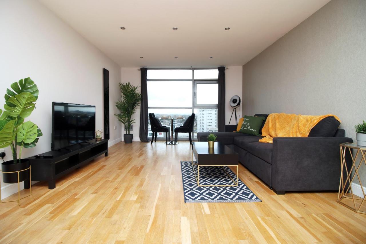 The View - Long Stay Offer - Modern Central Apartment And Parking By Cto Serviced Apartments 카디프 외부 사진